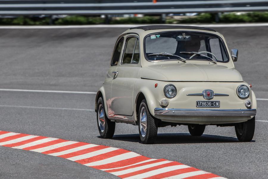  Fiat Nuova 500 F 1965 года  (фото 16 из 31)